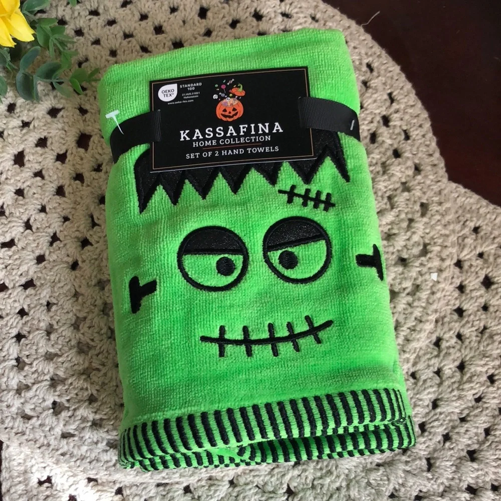 Kassafina Green Frankenstein Halloween Hand Towels - Set of 2